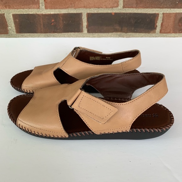naturalizer scout sandal free shipping